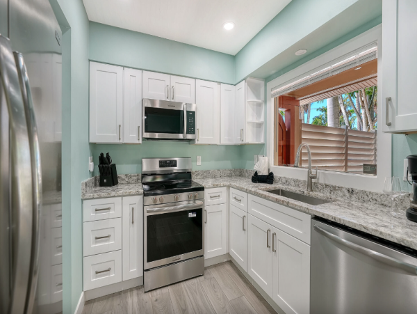 Luxury Lido Key Vacation Home -Private Pool & Beach Access